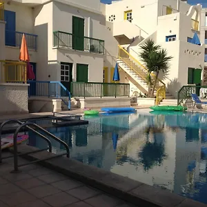 Aparthotel Sea N Lake View, Larnaca